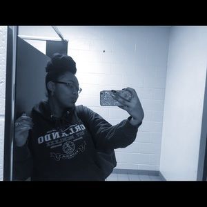 Meet your Posher, Diandra